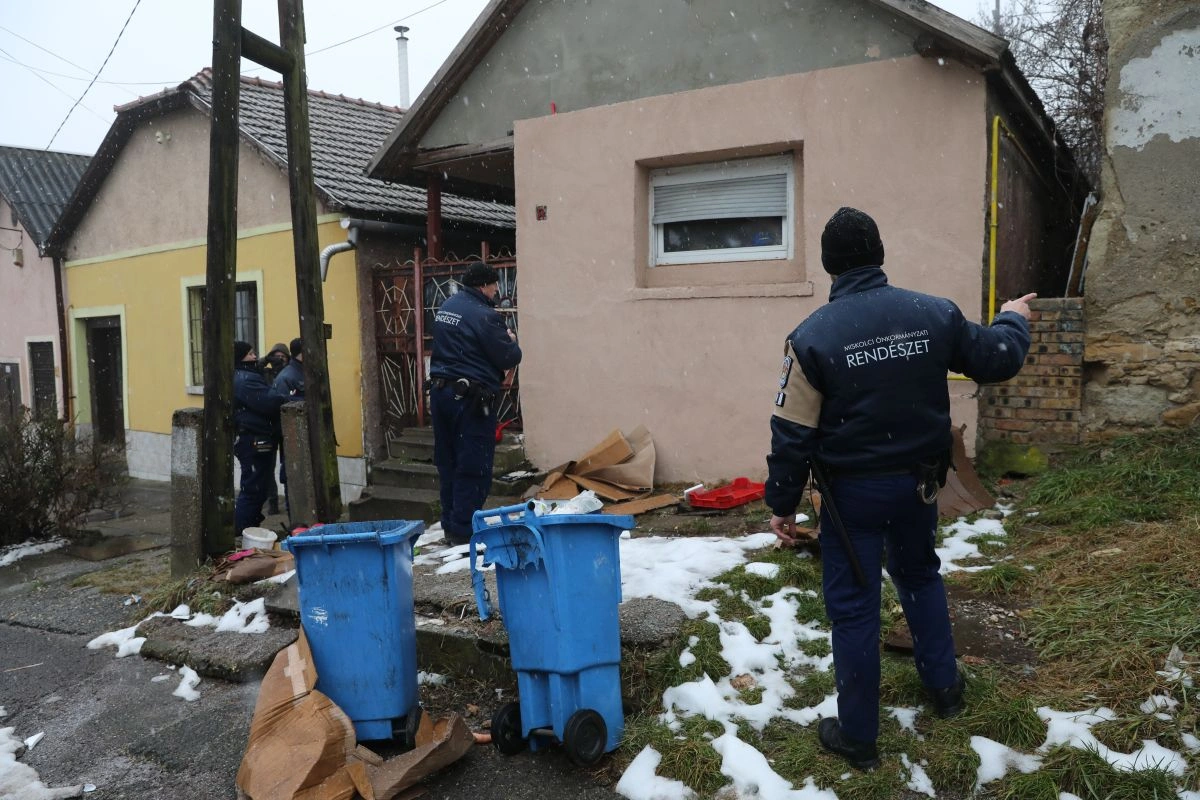 Kiemelt rendészeti ellenőrzést tartottak a Tetemváron. Fotó: Juhász Ákos