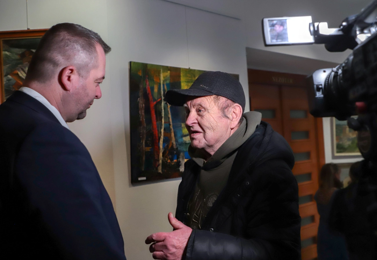 AZ  50 éves  Diósgyőri Képzőművész Stúdió 76’ kiállítása a Mühában