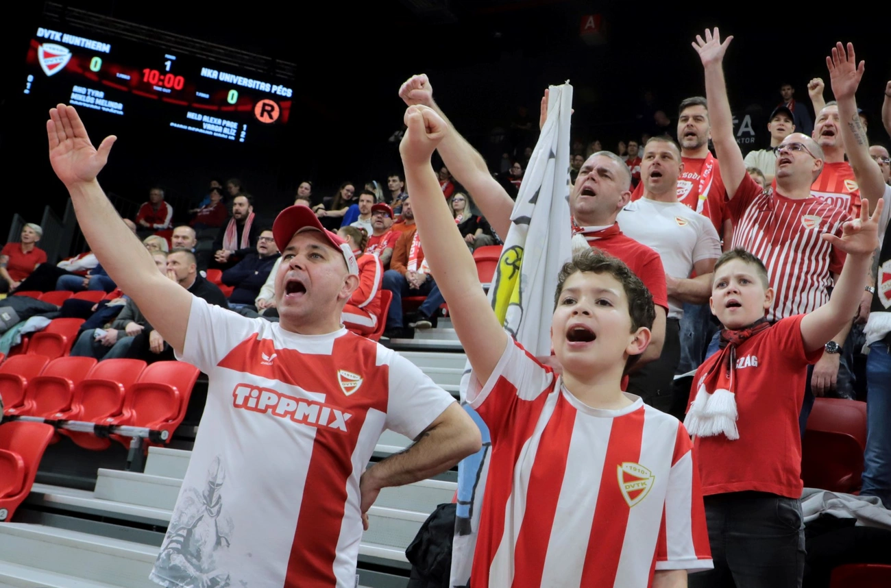 DVTK HUNTHERM - NKA Universitas Pécs 68-58