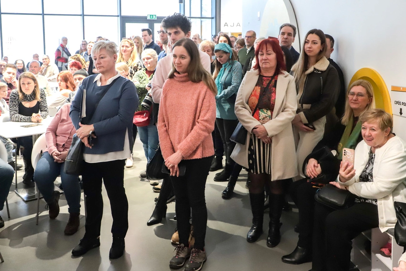 A Dugas Galéria kiállítása a Szeleta Parkban