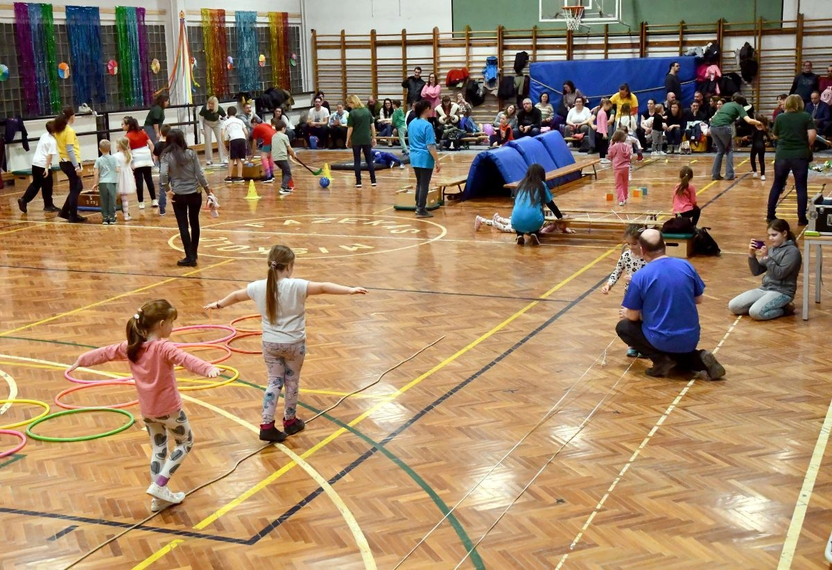 Várták a leendő elsősöket a Fazekas iskolában. Fotó: Bujdos Tibor