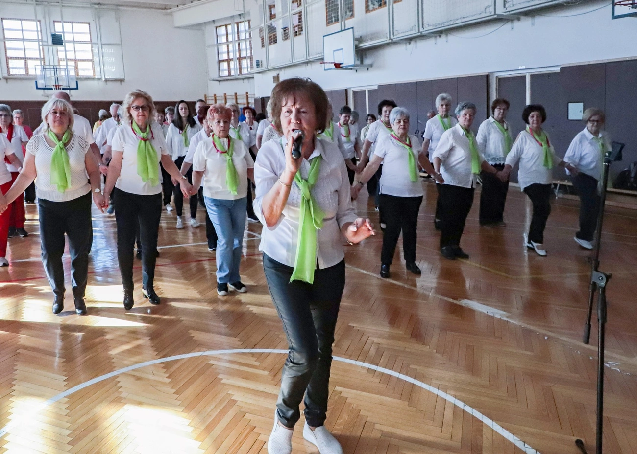 Szenior Örömtánc a Földesben