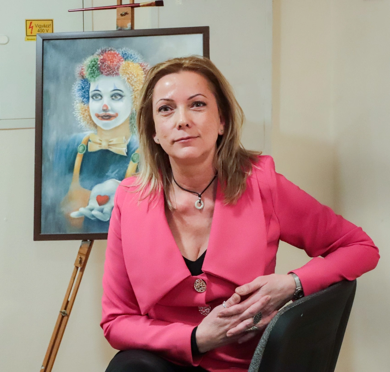 Técsi Ágnes festőművész kiállítása az Adyban