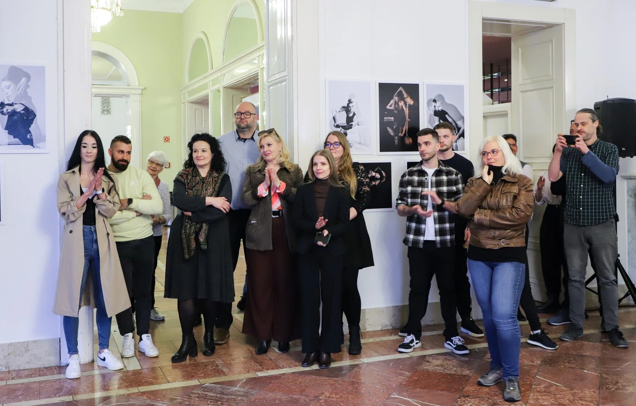 Éder Vera és Gálos Mihály Samu fotókiállítása a Horizont Táncfesztiválon