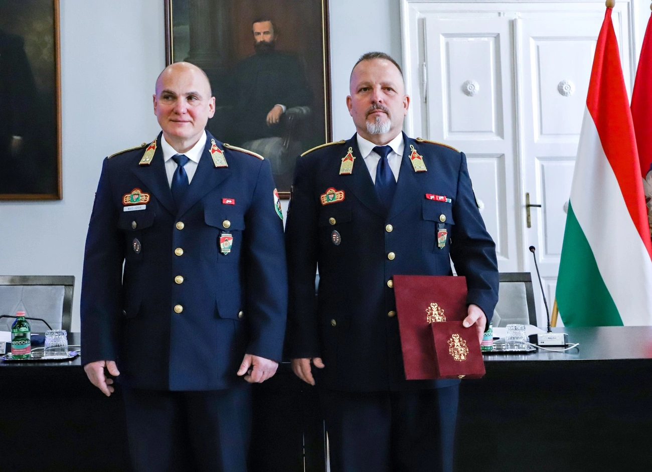 Közbiztonságért és tűzbiztonságért díjátadó a vármegyeházán
