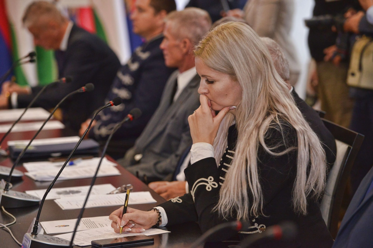 A vármegyei önkormányzat alakuló ülése 