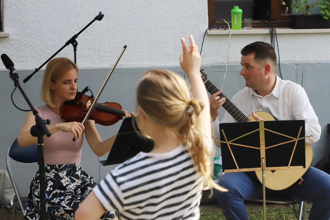 Kertavató Könyvtári Piknik Diósgyőrben 