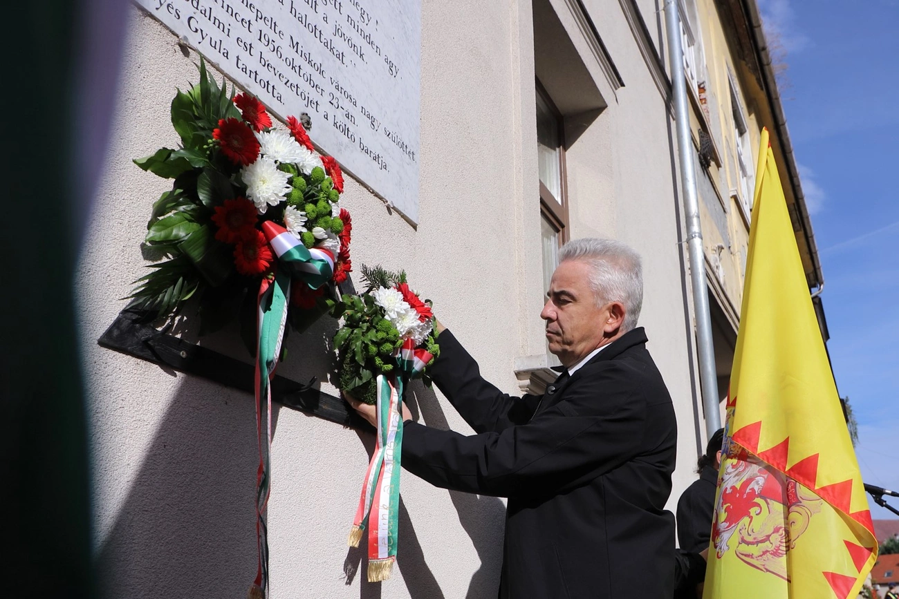 Koszorúzás és megemlékezés október 23-án II. 