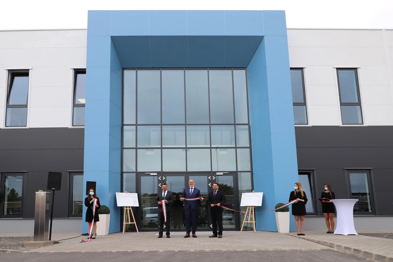 MOL-Petrolszolg új épületének átadó ünnepsége 