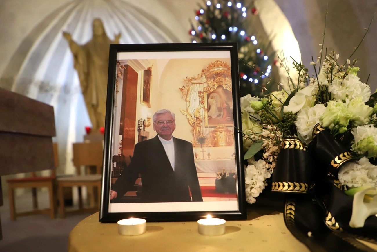 Eltemették Sedon László plébánost 