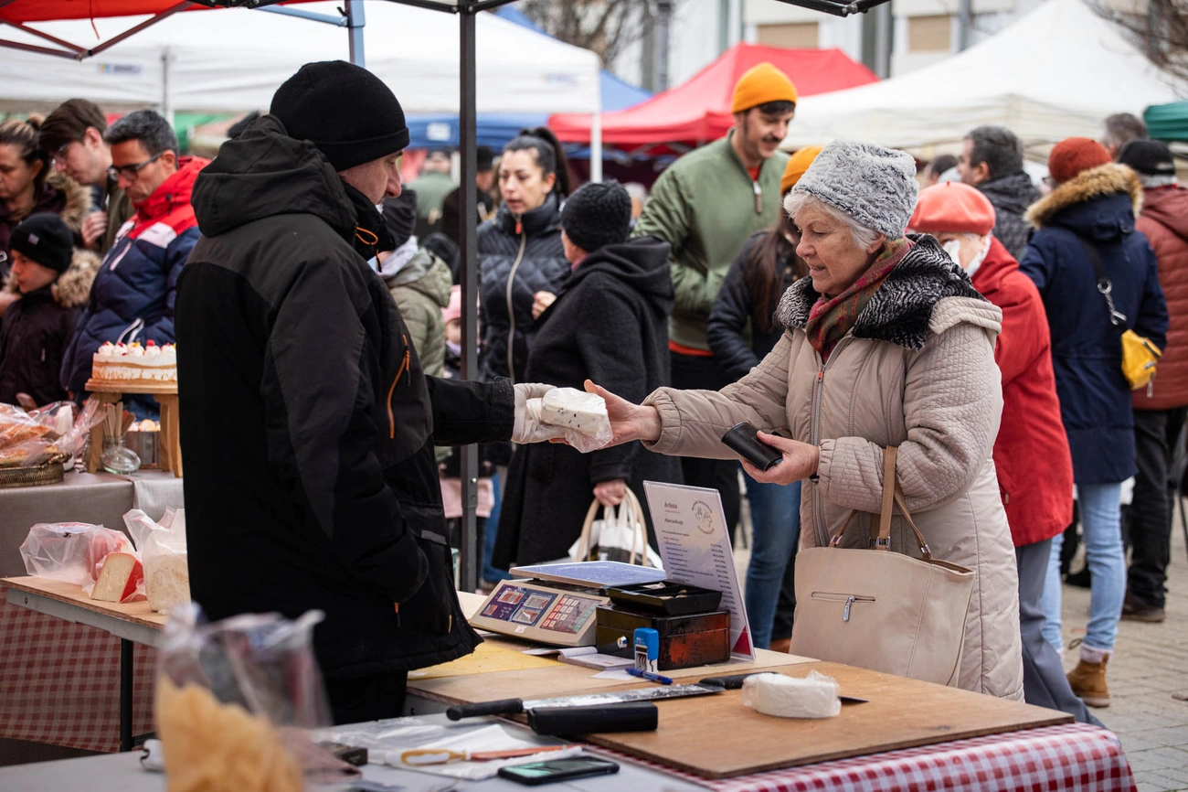  Termelői vásár az Erzsébet téren 