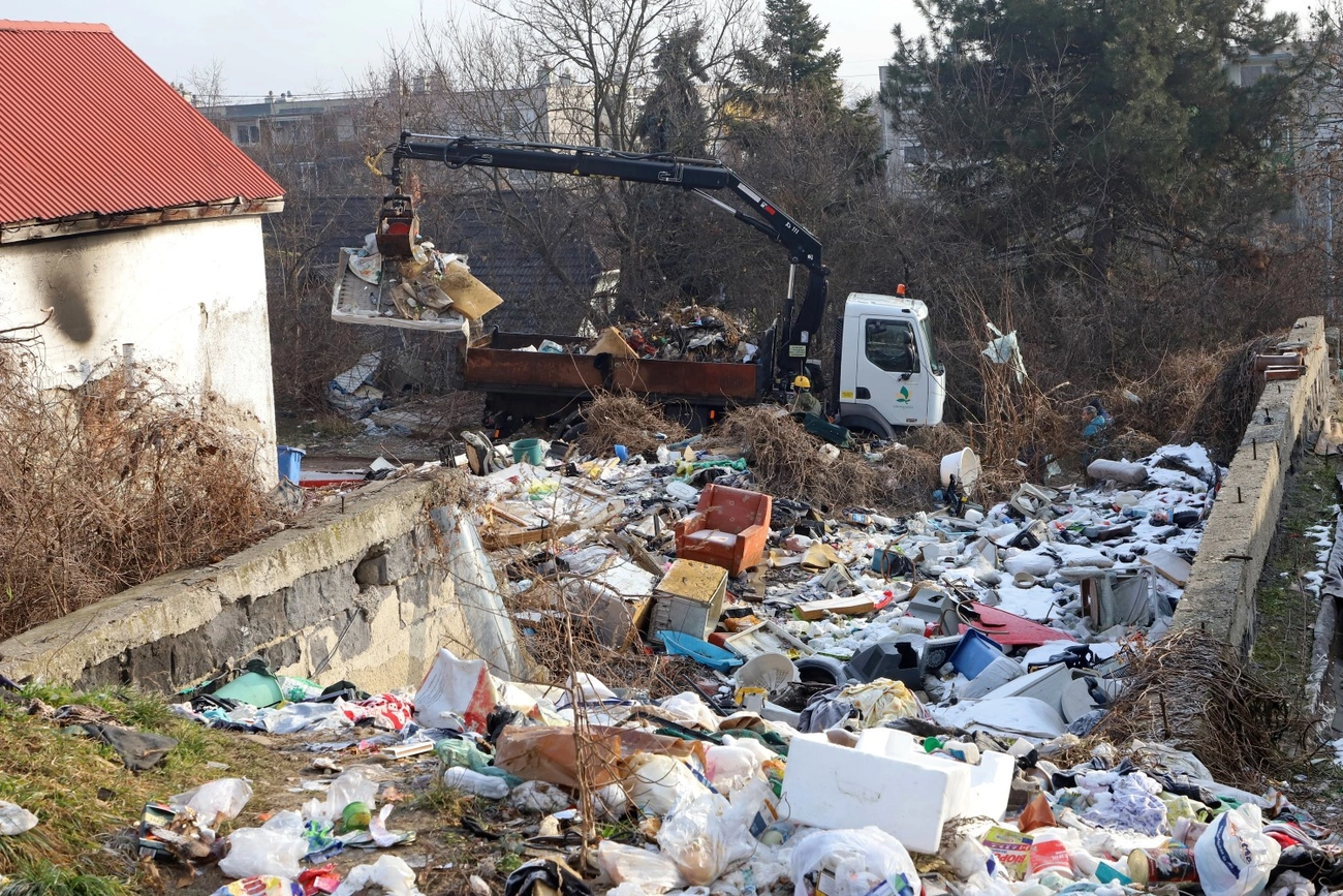 Tetemvári illegális szemétlerakók felszámolása 