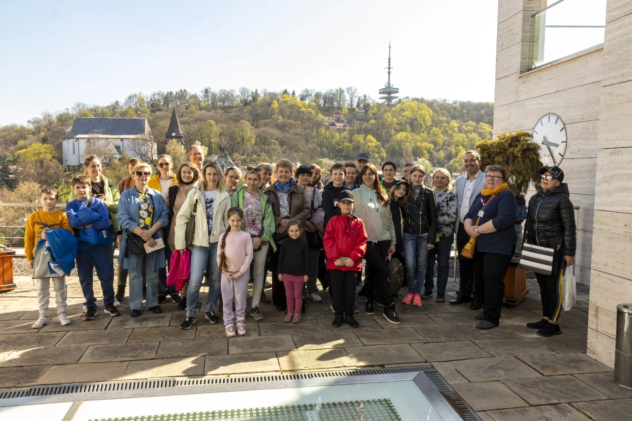 Ukrán menekülteknek mutatták meg a belvárost 