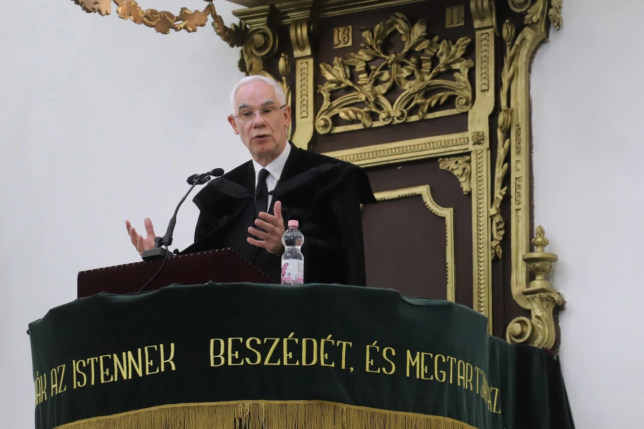 Ünnepi Istentisztelet a Kossuth utcai református templomban 