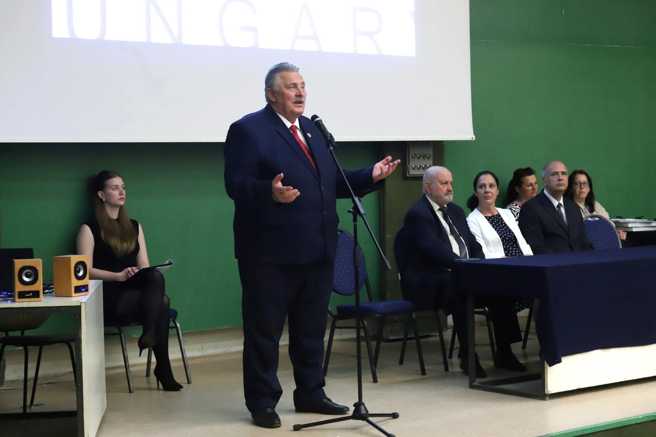 Zrínyi Ilona Matematikaverseny megnyitója a Miskolci Egyetemen 