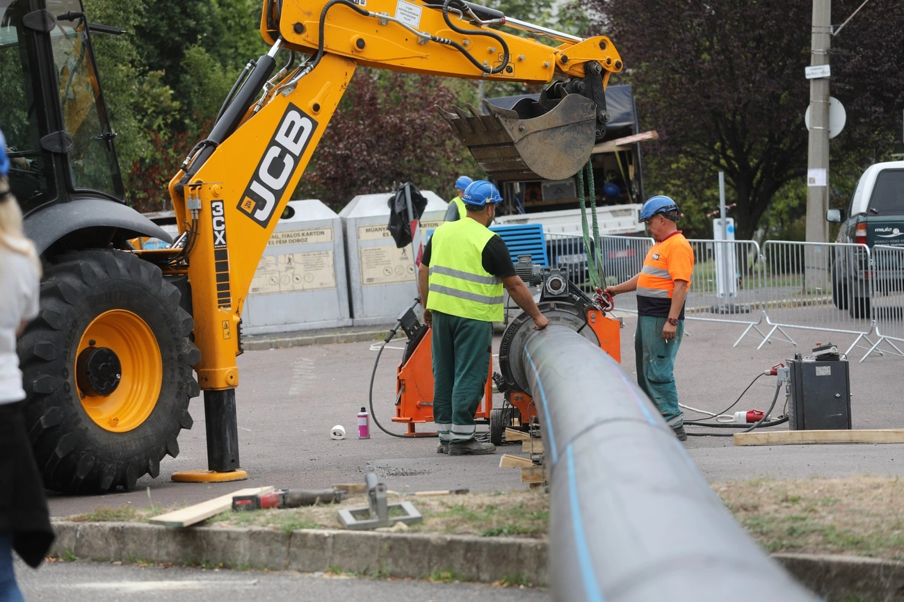 Csőcsere a Klapkán