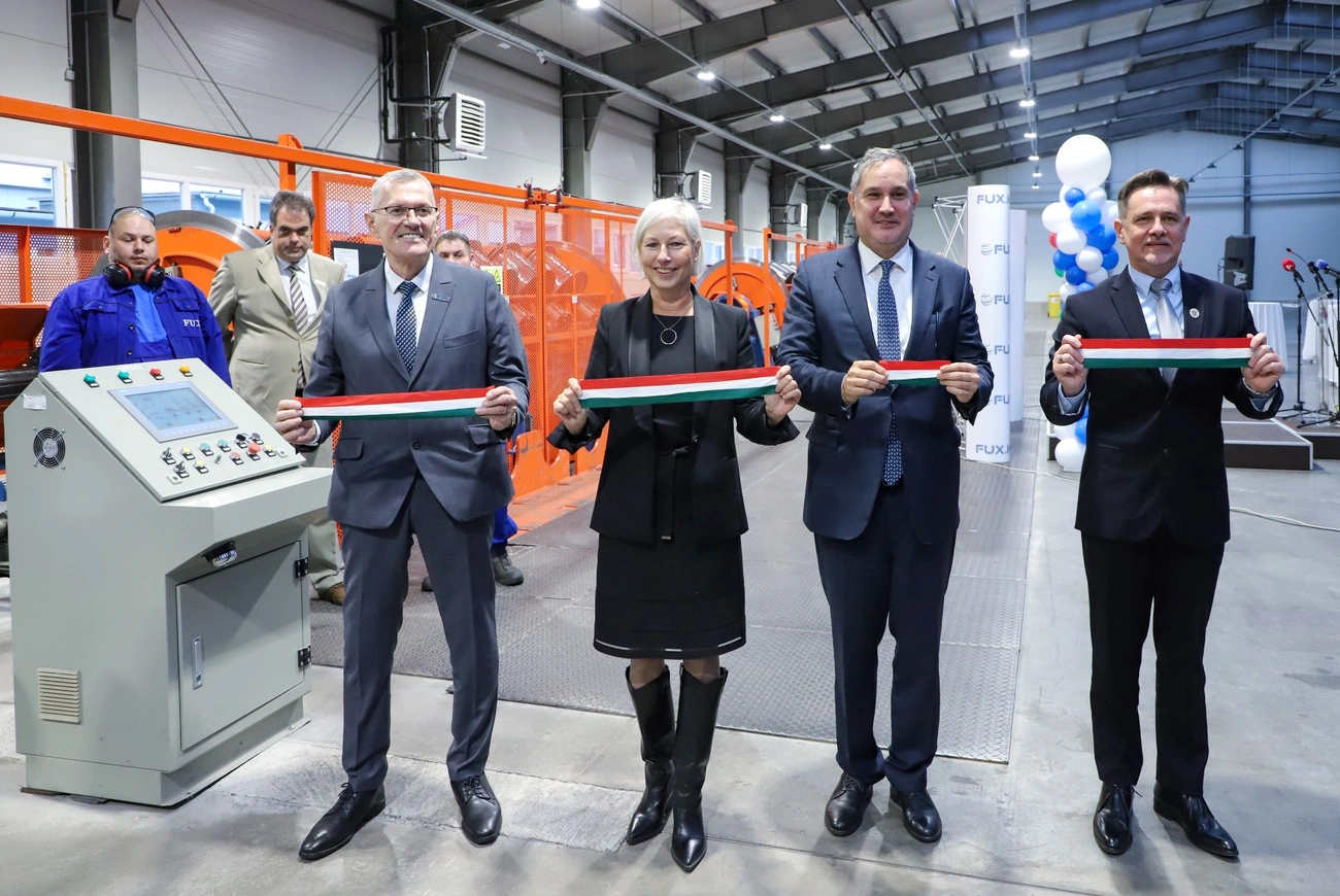 A FUX Zrt. ünnepélyes csarnok átadója