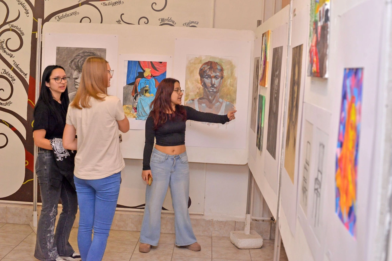 Alakuló horizontok című kiállítás