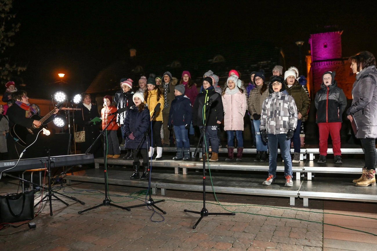 Adventi gyertyagyújtás Diósgyőrben