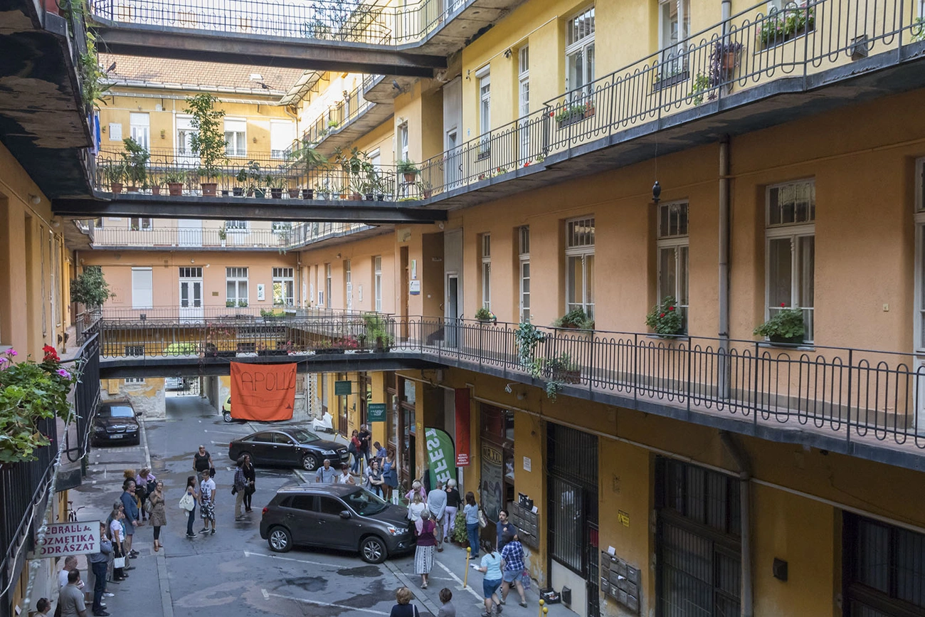 Újra kinyitotta kapuit az Apolló!