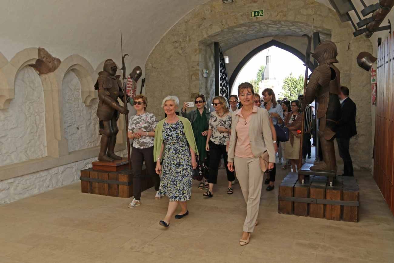Diplomata házastársak a Diósgyőri várban I.