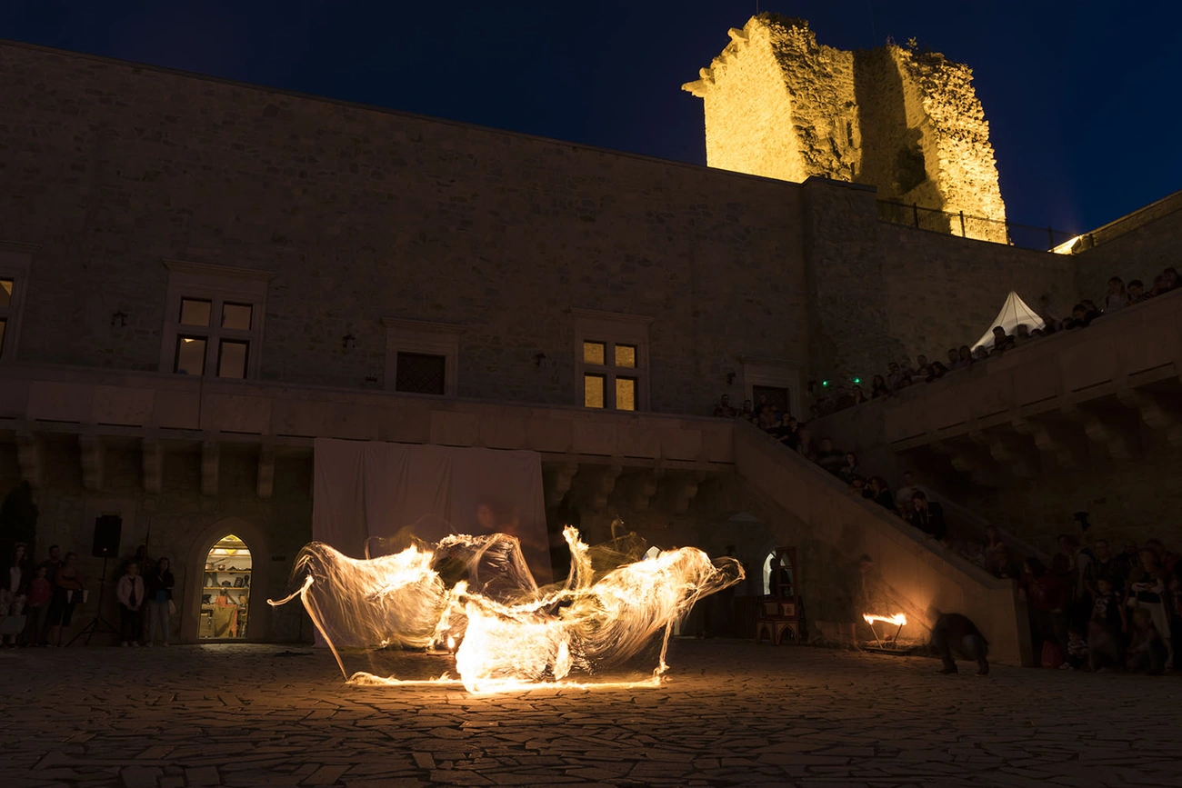 Sárkányölő lovagok éjszakája a Diósgyőri várban